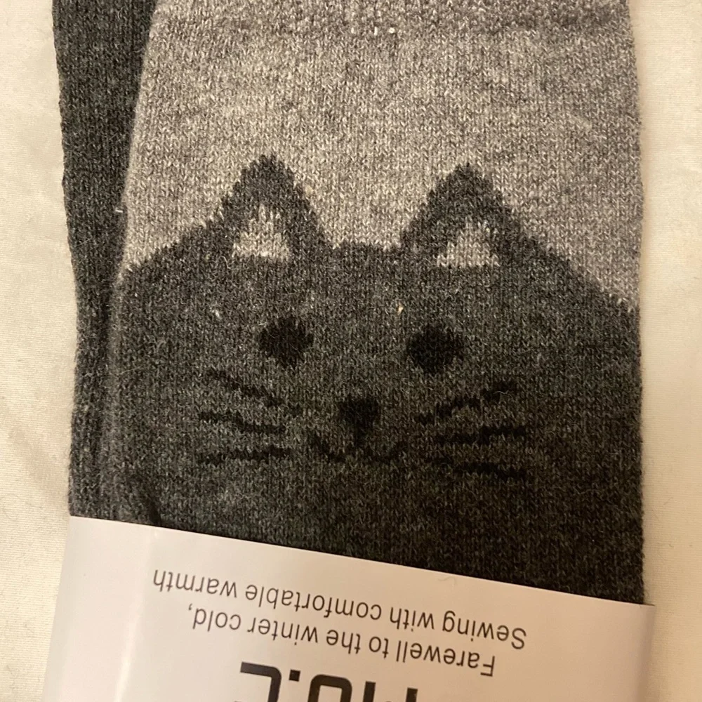 CAT SOCKS in FIVE COLORS!!!